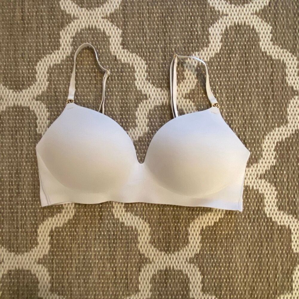 Victoria’s Secret dream angels padded no wire bra size 36D